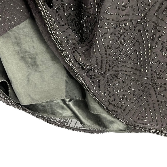 PISARRO NIGHTS BEADED SILK COLD SHOULDER GRAY SILVER COCKTAIL PARTY DRESS - Picture 11 of 14